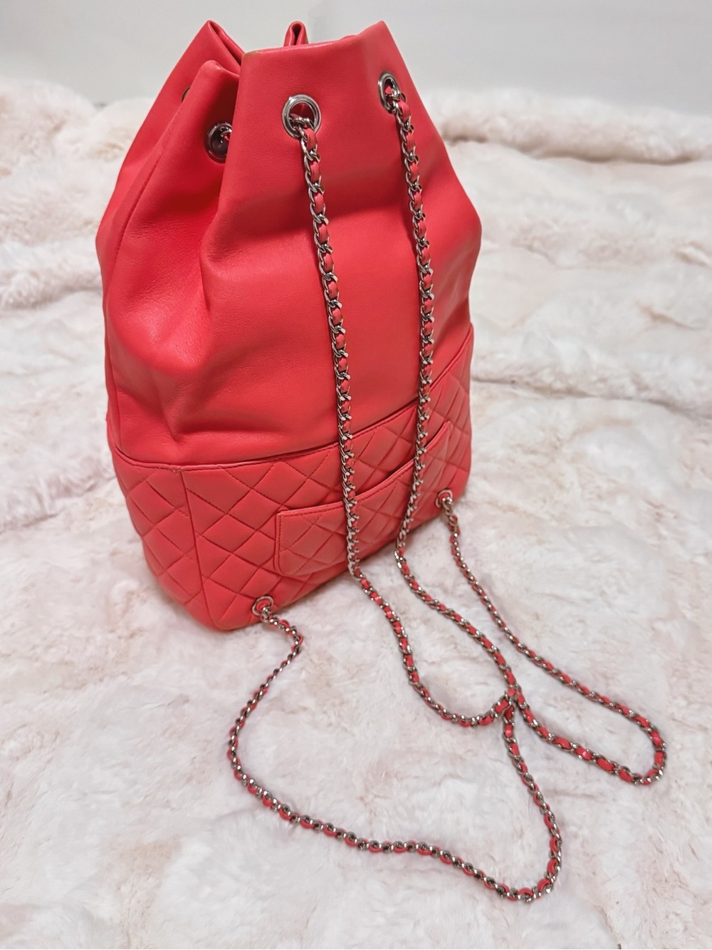 Chanel Red Quilted Backpack In Seoul - Picture 2 of 15